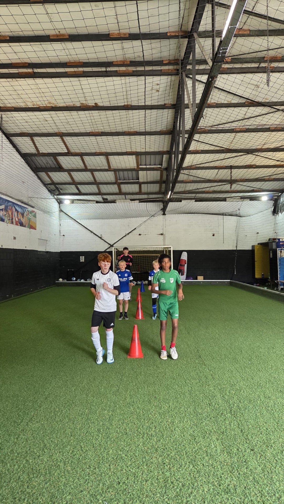 Hallenübersicht MM-Fußballschule